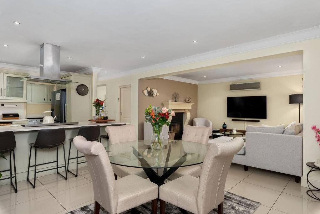 The Tram Home Stay Franschhoek Exterior photo