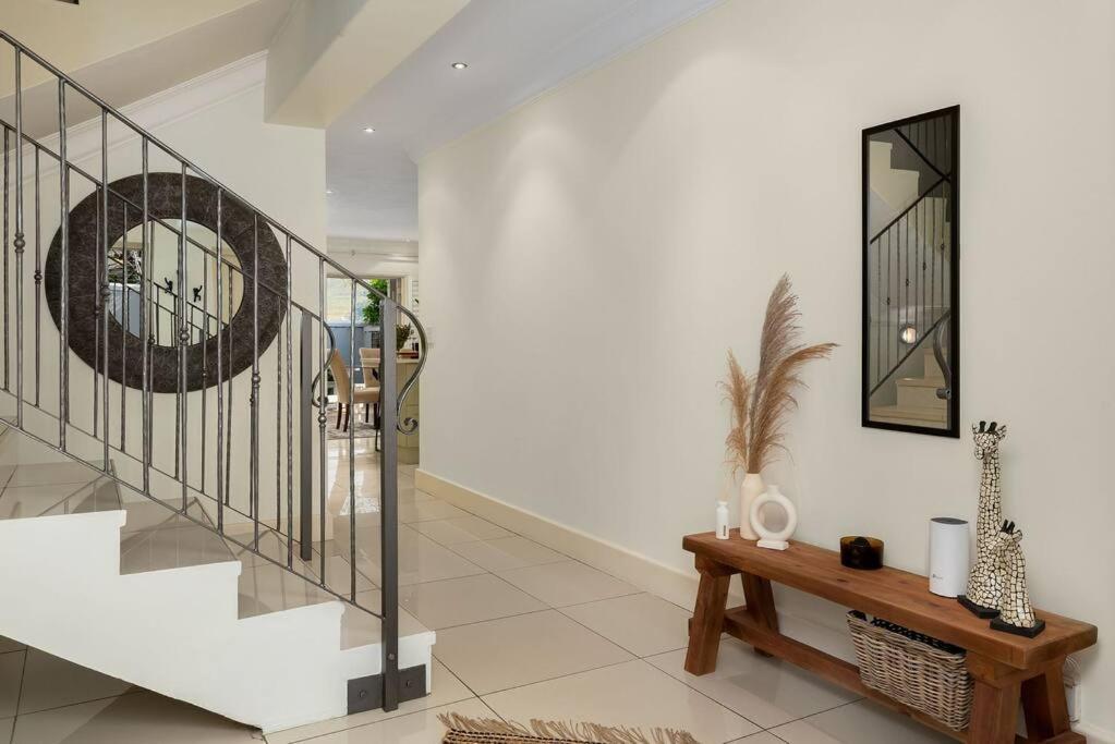 The Tram Home Stay Franschhoek Exterior photo