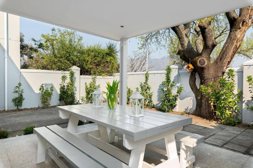 The Tram Home Stay Franschhoek Exterior photo